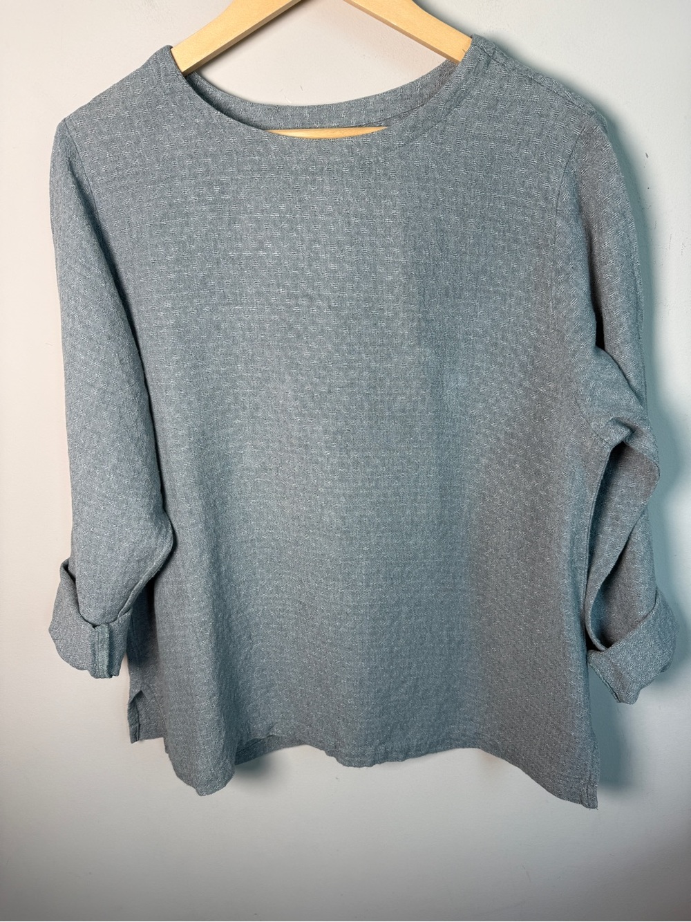 Eileen Fisher Vintage Boxy Textured Long Sleeve Top Light Blue Sz M/L